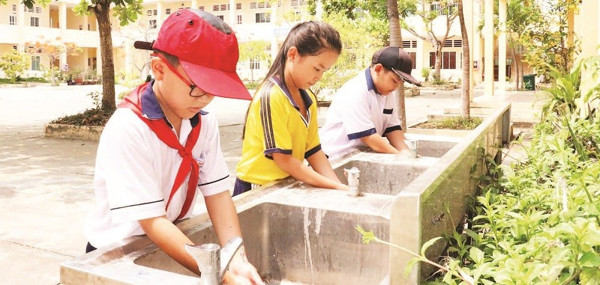 Phủ kín mạng lưới cấp nước sạch, xây dựng đô thị văn minh